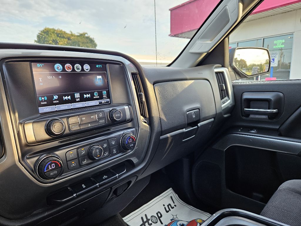 Photo 18 of this CHEVROLET SILVERADO 1500