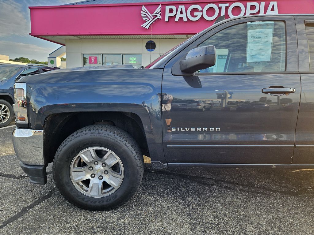 Photo 68 of this CHEVROLET SILVERADO 1500