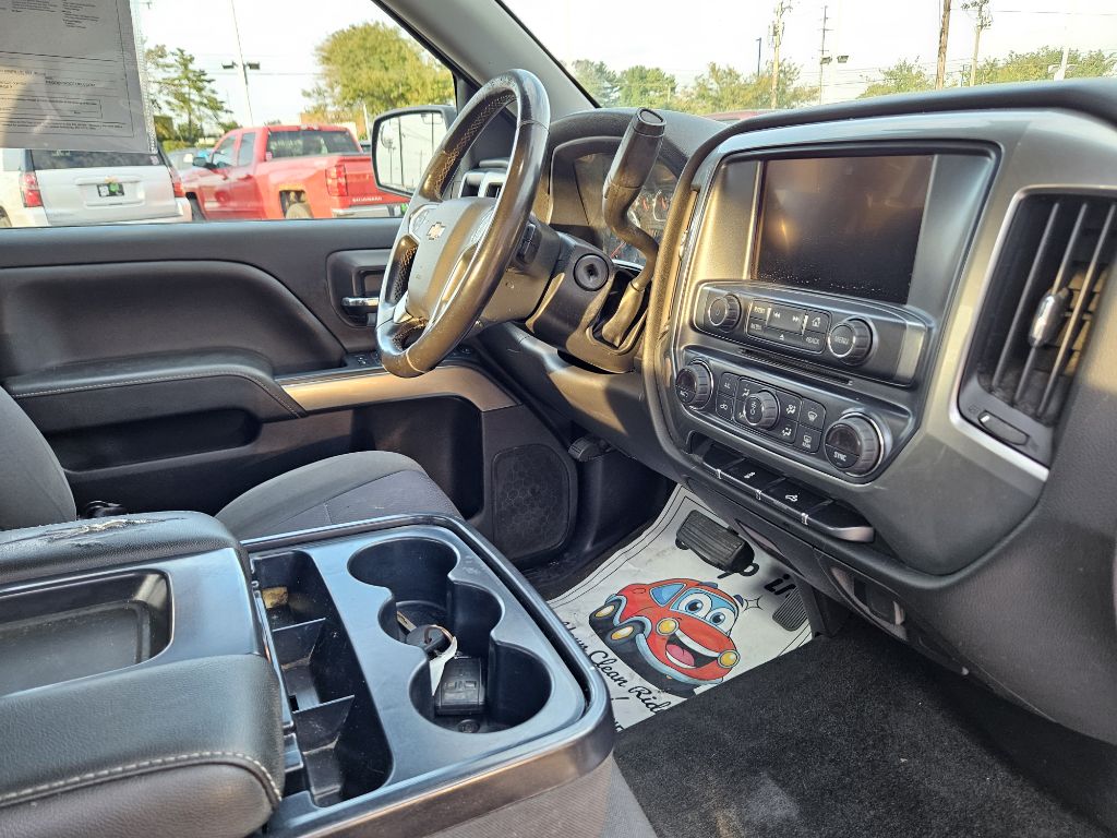 Photo 4 of this CHEVROLET SILVERADO 1500