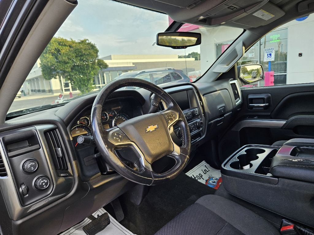 Photo 32 of this CHEVROLET SILVERADO 1500
