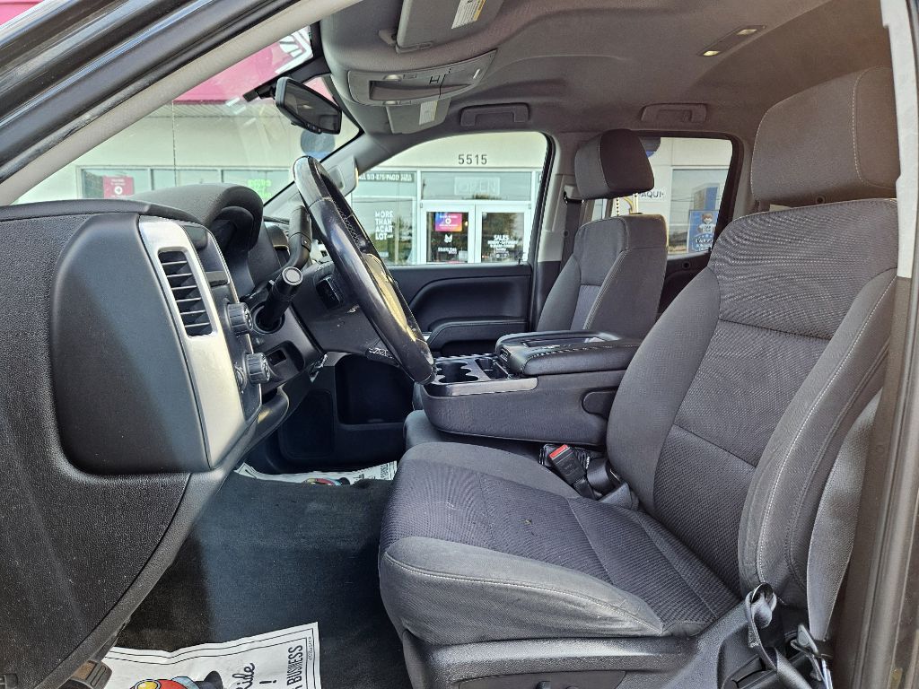 Photo 30 of this CHEVROLET SILVERADO 1500