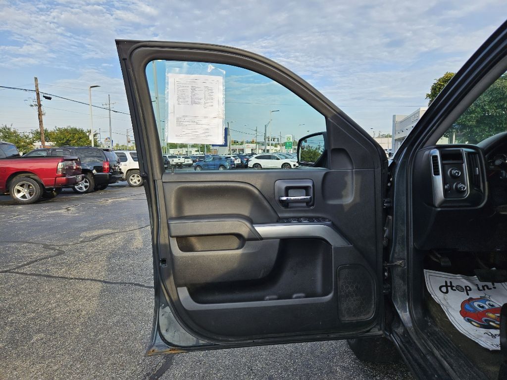 Photo 26 of this CHEVROLET SILVERADO 1500