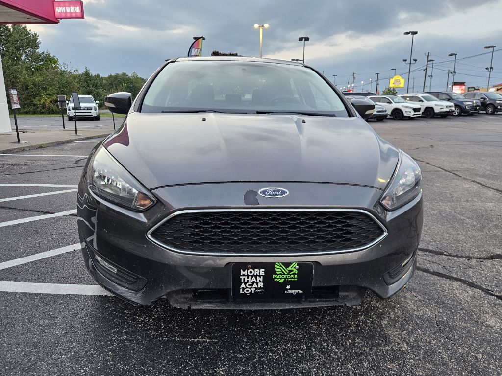 Photo 4 of this FORD FOCUS