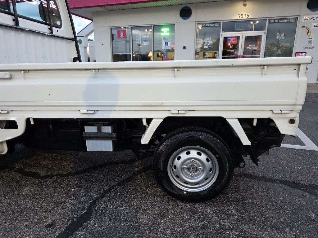 Photo 32 of this SUBARU SAMBAR