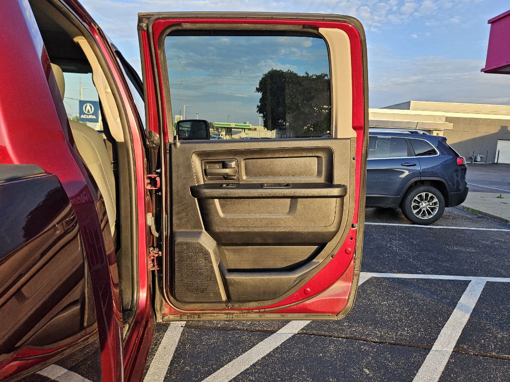 Photo 31 of this RAM 1500