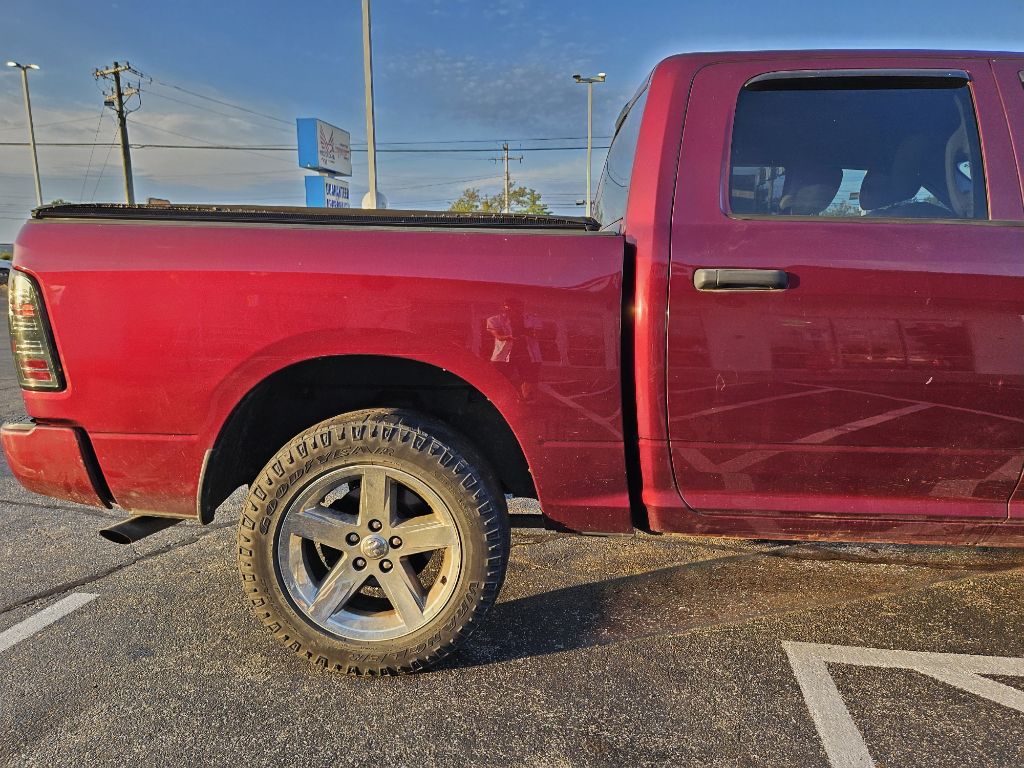 Photo 4 of this RAM 1500