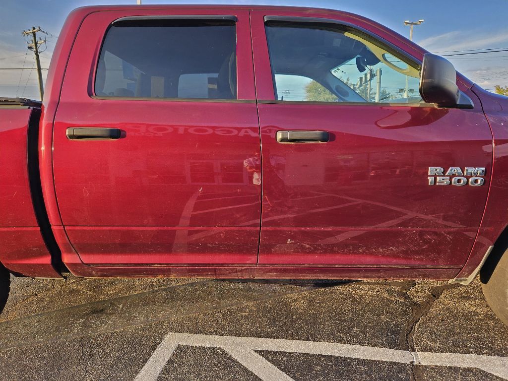 Photo 2 of this RAM 1500