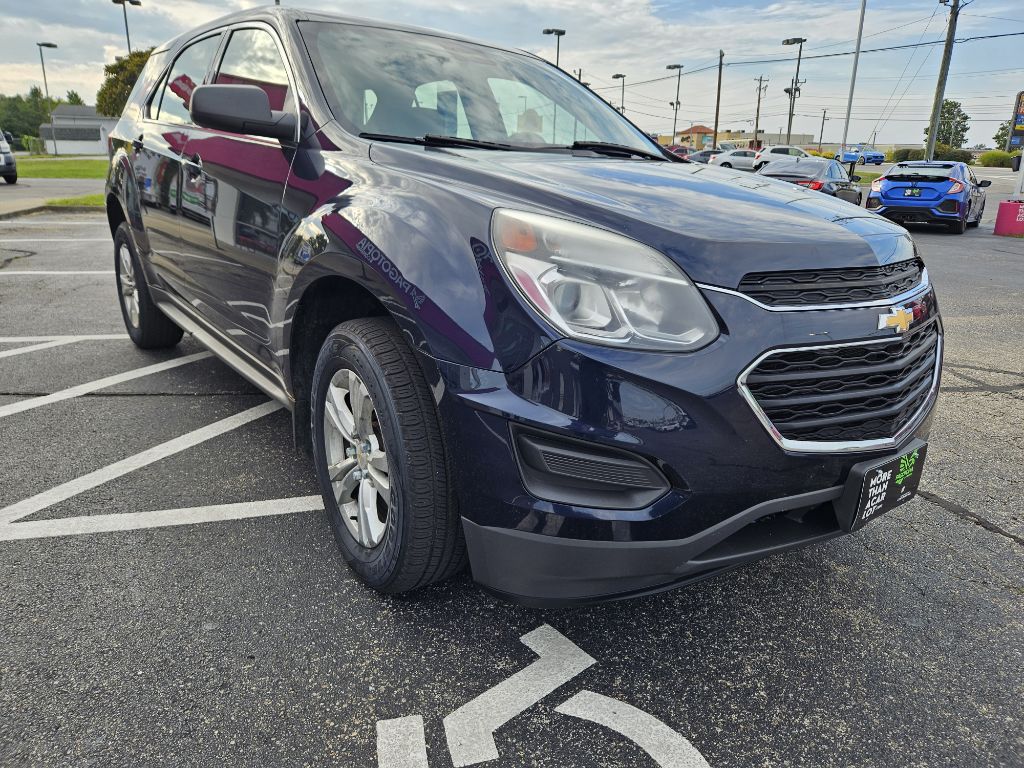 Photo 3 of this CHEVROLET EQUINOX