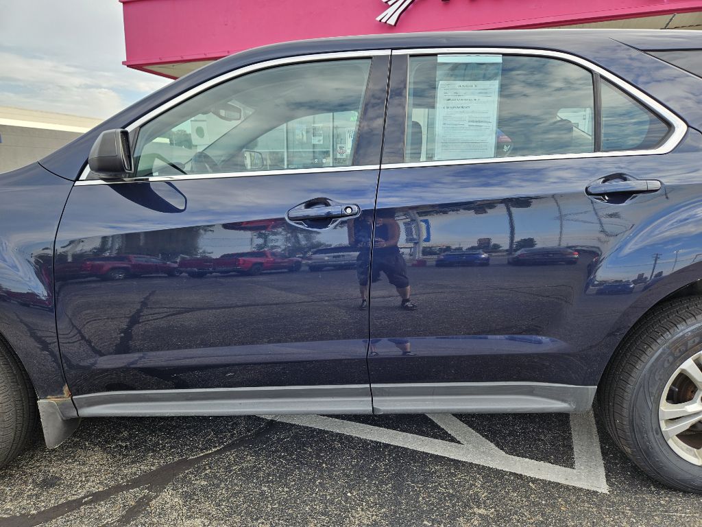 Photo 19 of this CHEVROLET EQUINOX