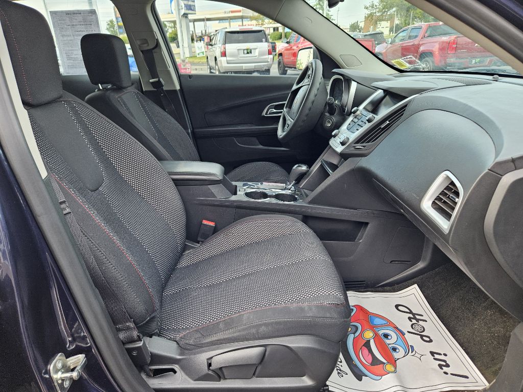 Photo 77 of this CHEVROLET EQUINOX