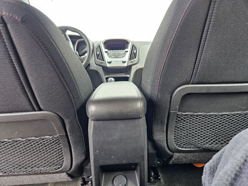 Photo 67 of this CHEVROLET EQUINOX