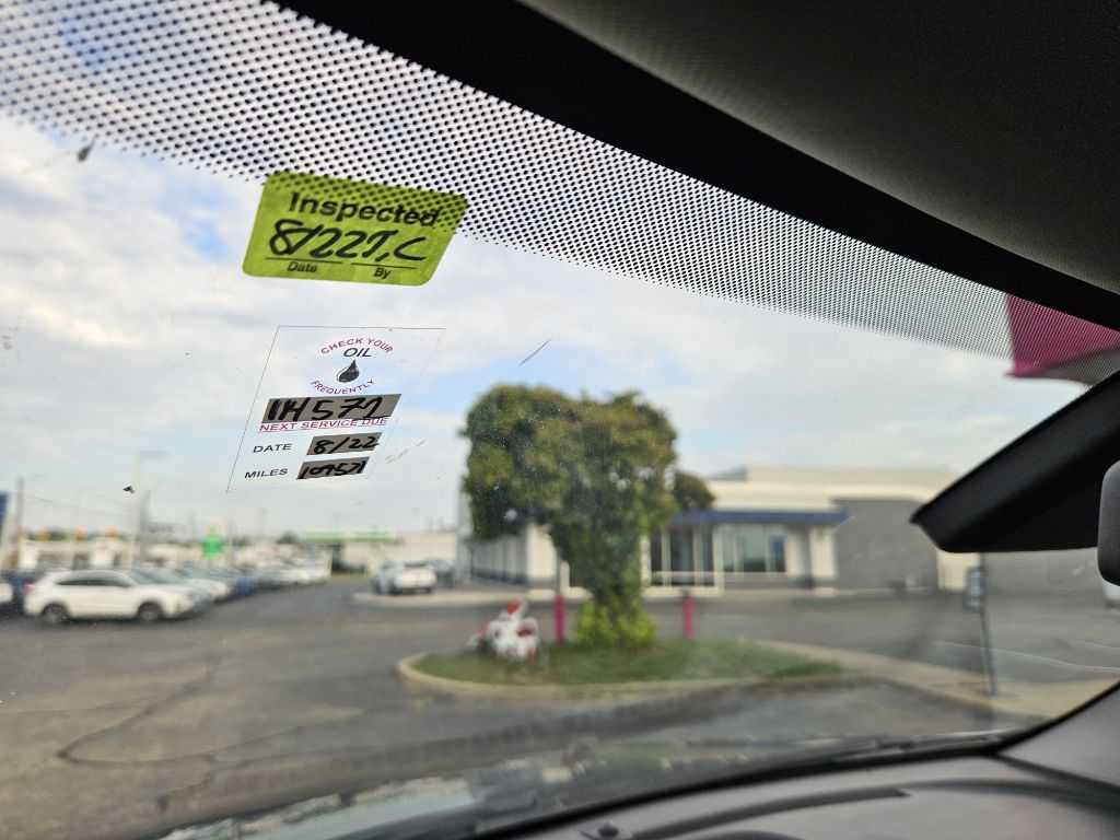Photo 58 of this CHEVROLET EQUINOX