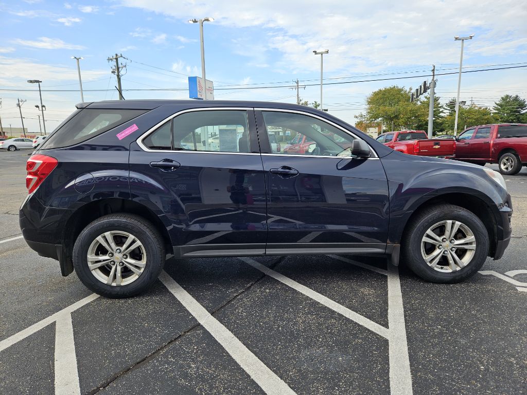 Photo 13 of this CHEVROLET EQUINOX