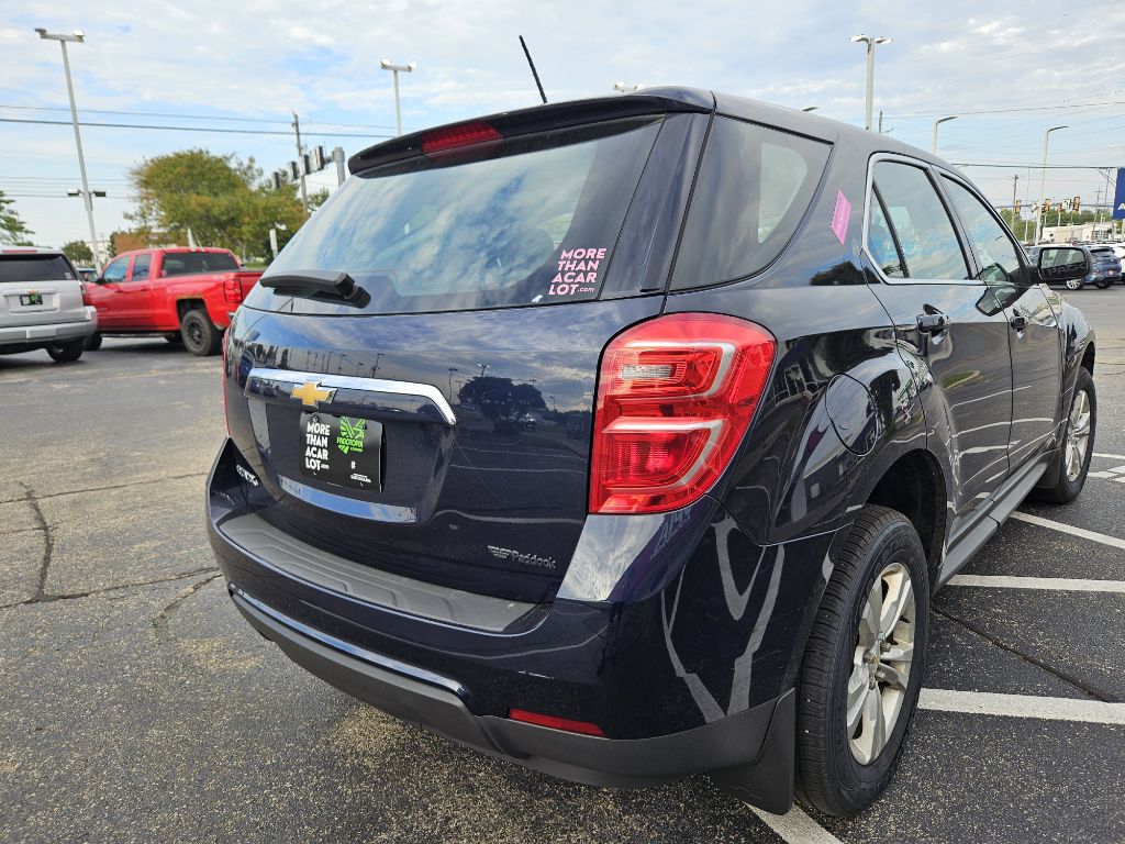 Photo 14 of this CHEVROLET EQUINOX