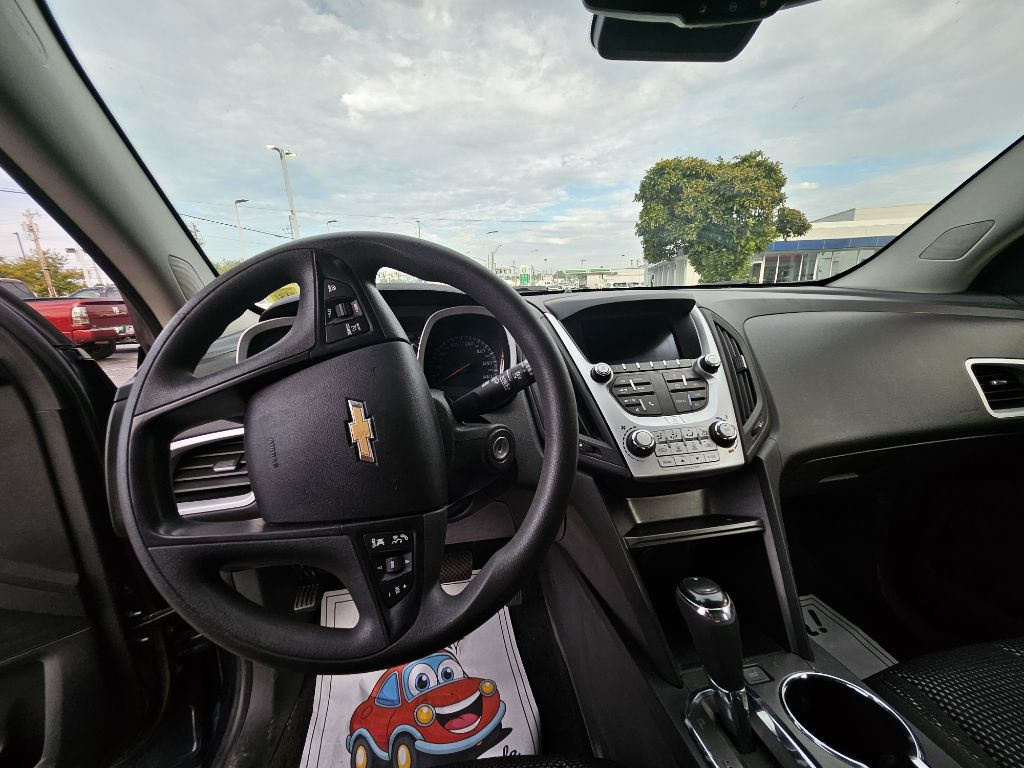 Photo 62 of this CHEVROLET EQUINOX