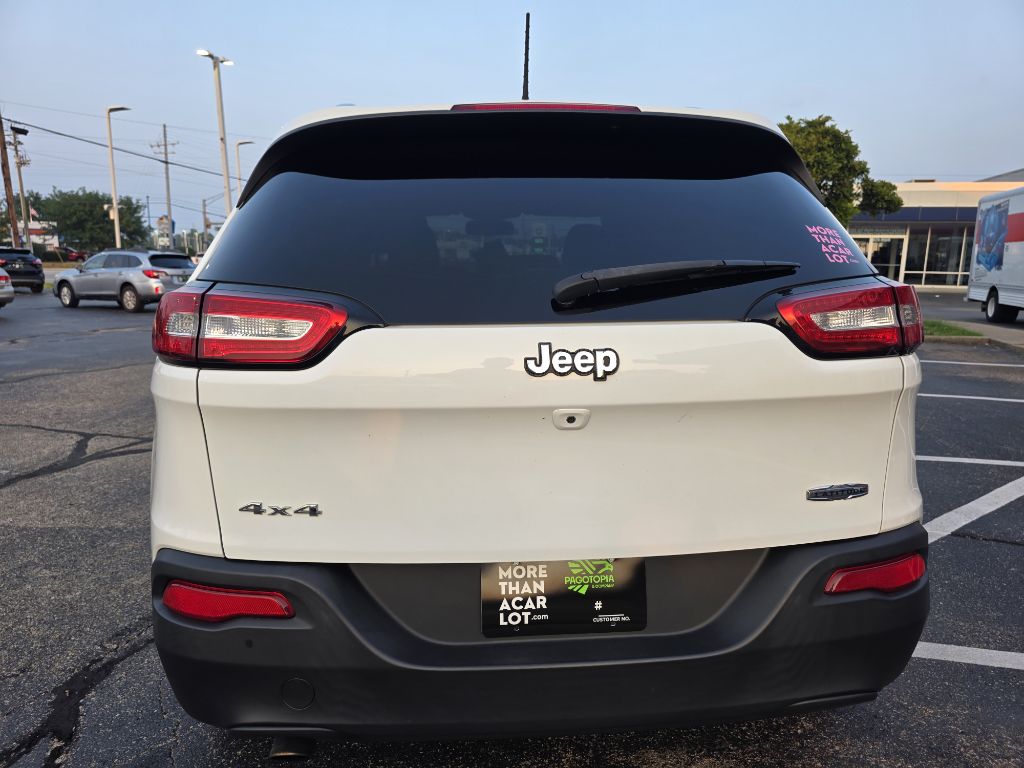 Photo 58 of this JEEP CHEROKEE