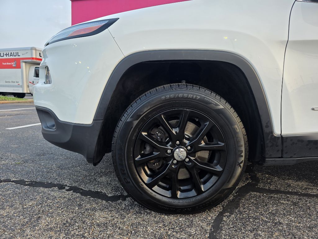 Photo 20 of this JEEP CHEROKEE