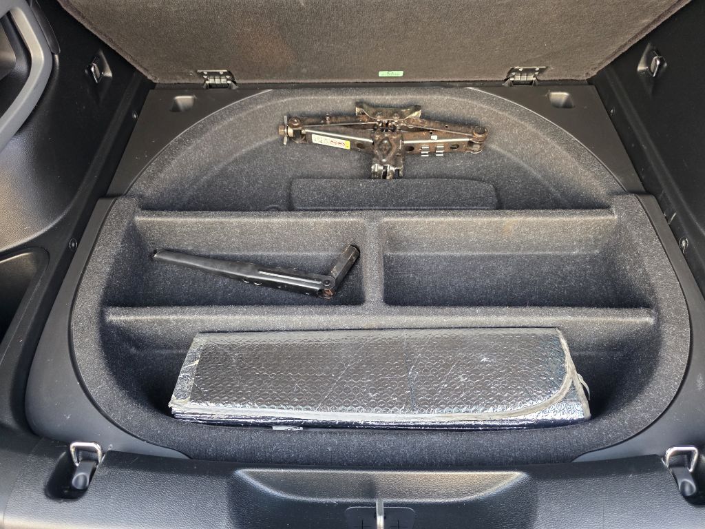 Photo 56 of this JEEP CHEROKEE