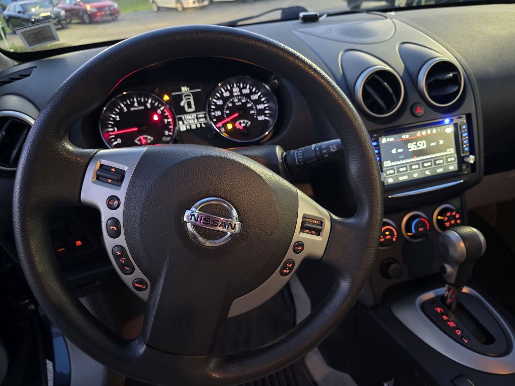 Photo 36 of this NISSAN ROGUE SELECT