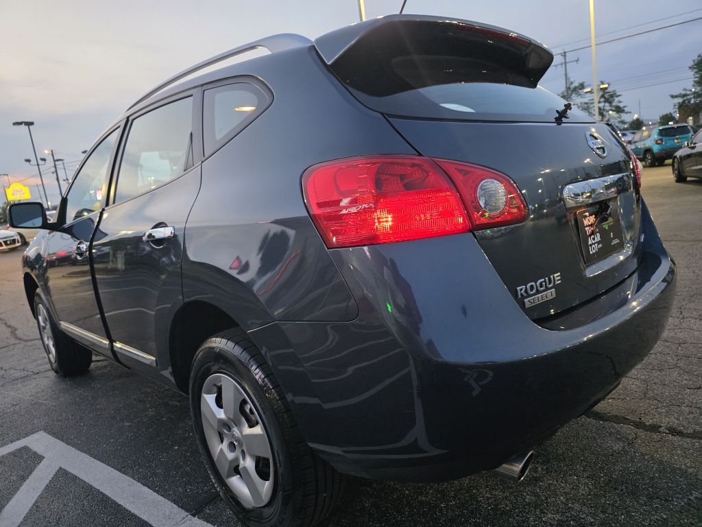Photo 8 of this NISSAN ROGUE SELECT
