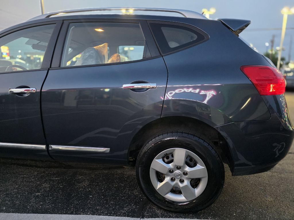 Photo 6 of this NISSAN ROGUE SELECT