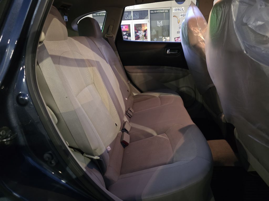 Photo 26 of this NISSAN ROGUE SELECT
