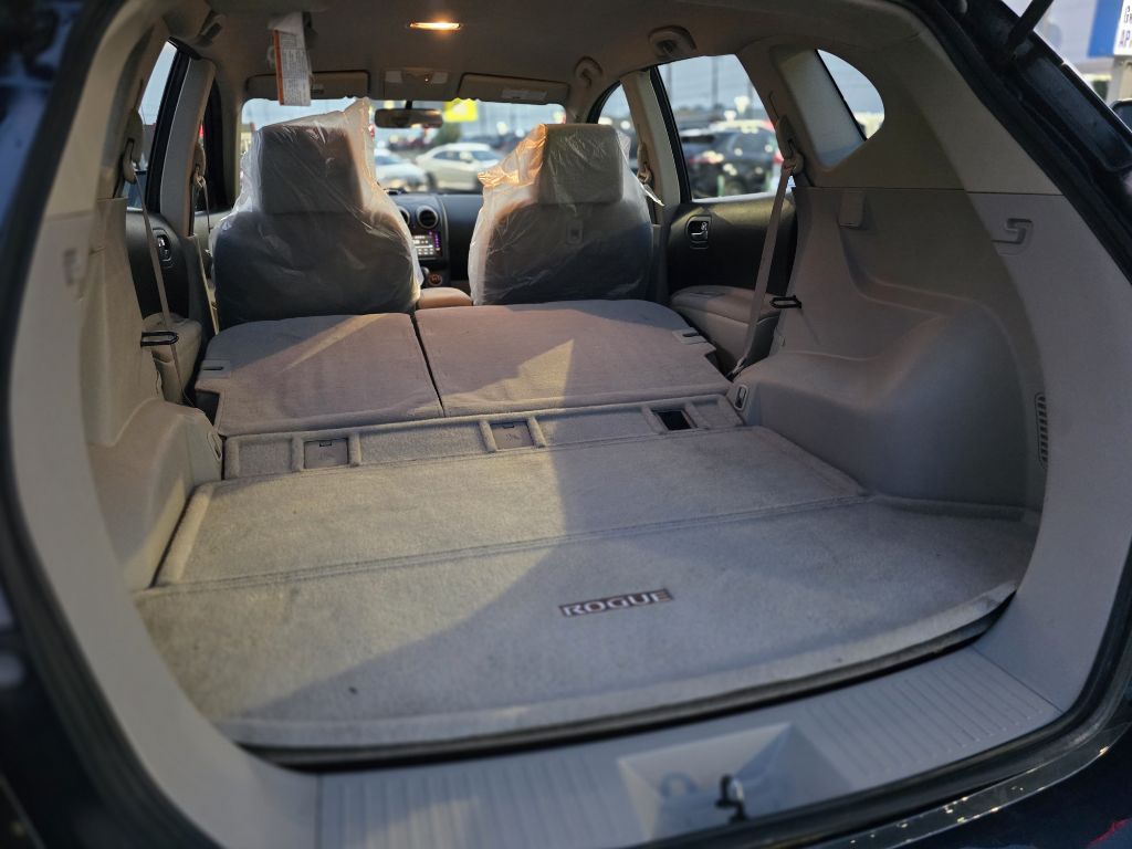 Photo 44 of this NISSAN ROGUE SELECT