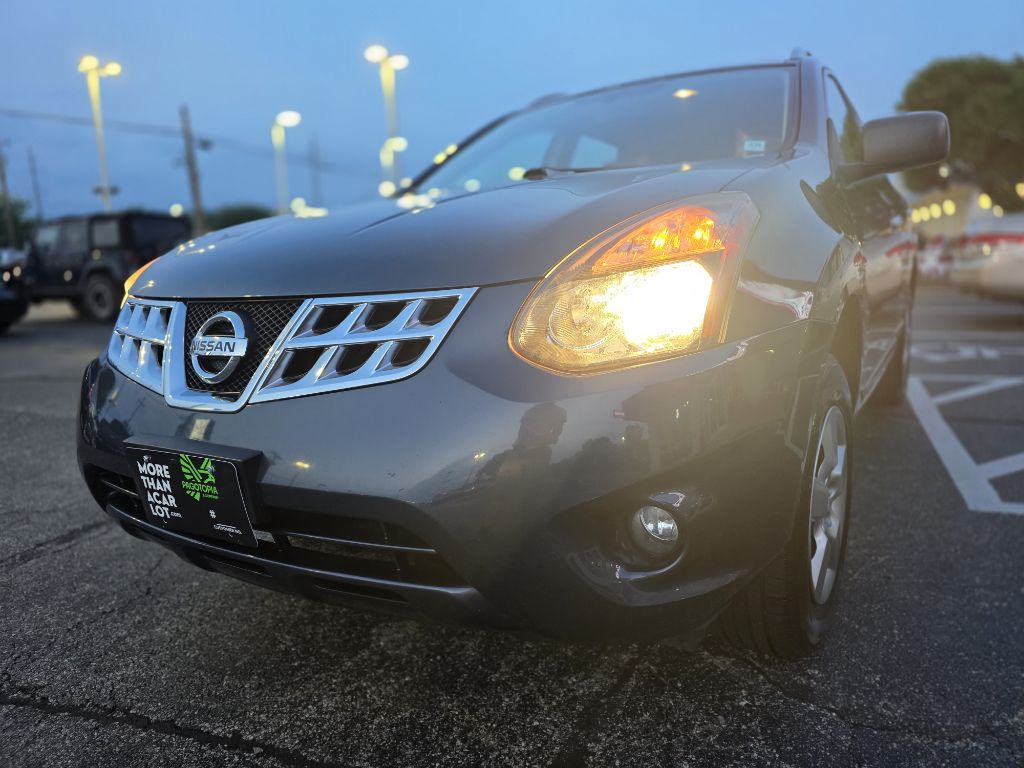 Photo 21 of this NISSAN ROGUE SELECT