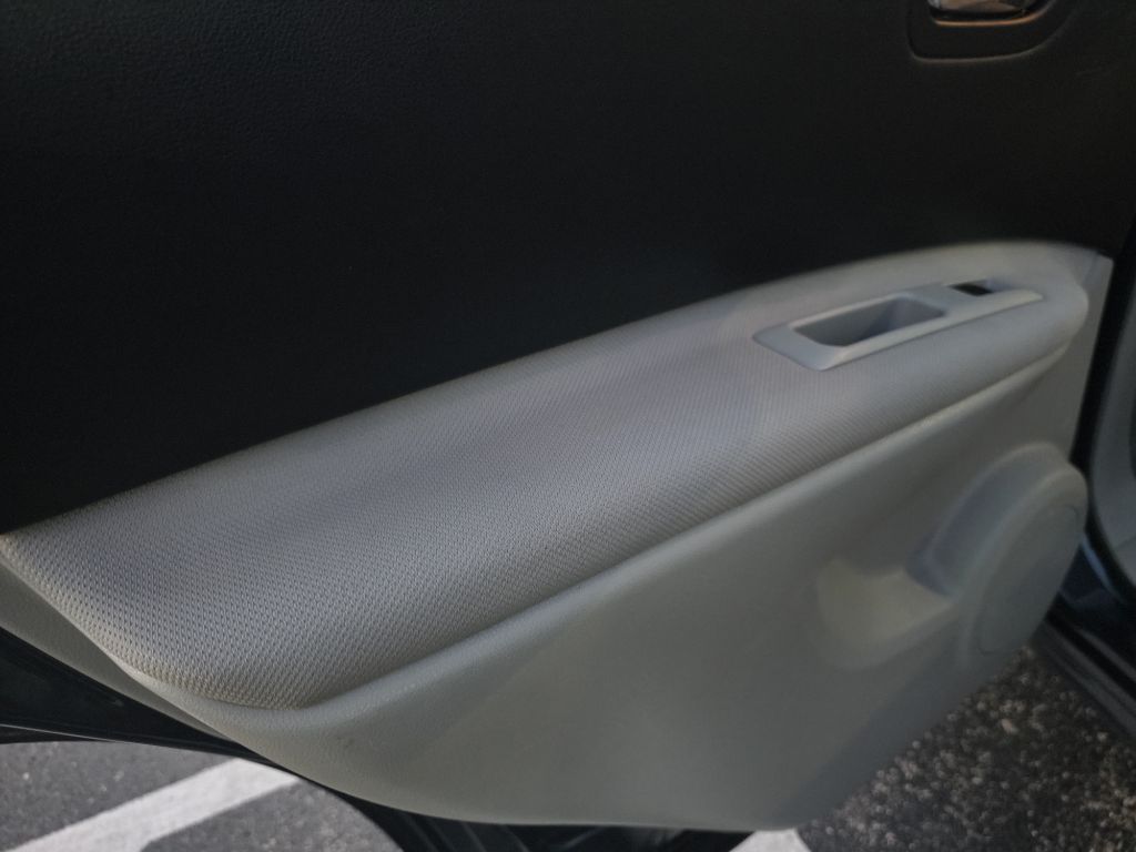 Photo 34 of this NISSAN ROGUE SELECT