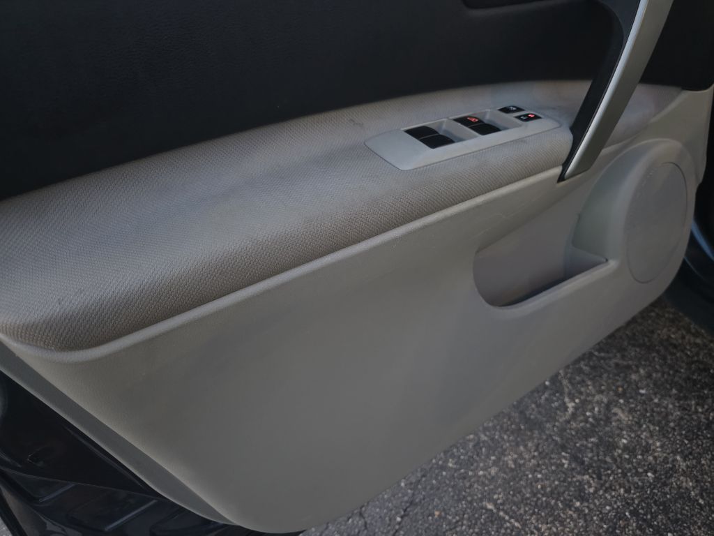 Photo 42 of this NISSAN ROGUE SELECT