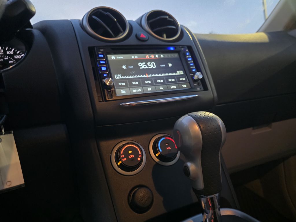 Photo 32 of this NISSAN ROGUE SELECT