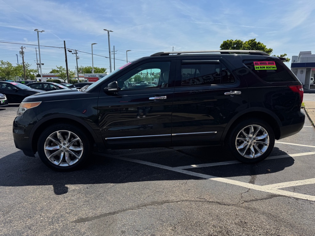 Photo 6 of this FORD EXPLORER