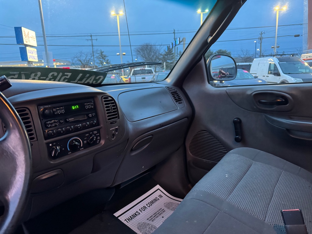 Photo 10 of this FORD F-150