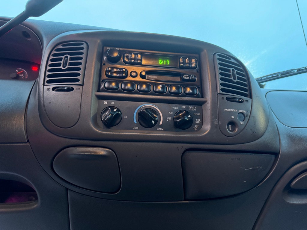 Photo 11 of this FORD F-150