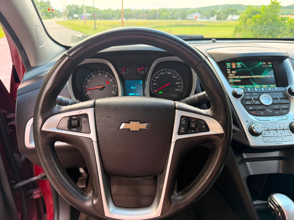 Photo 11 of this CHEVROLET EQUINOX