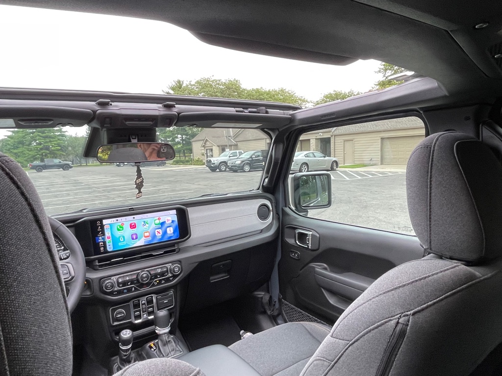 Photo 12 of this JEEP WRANGLER