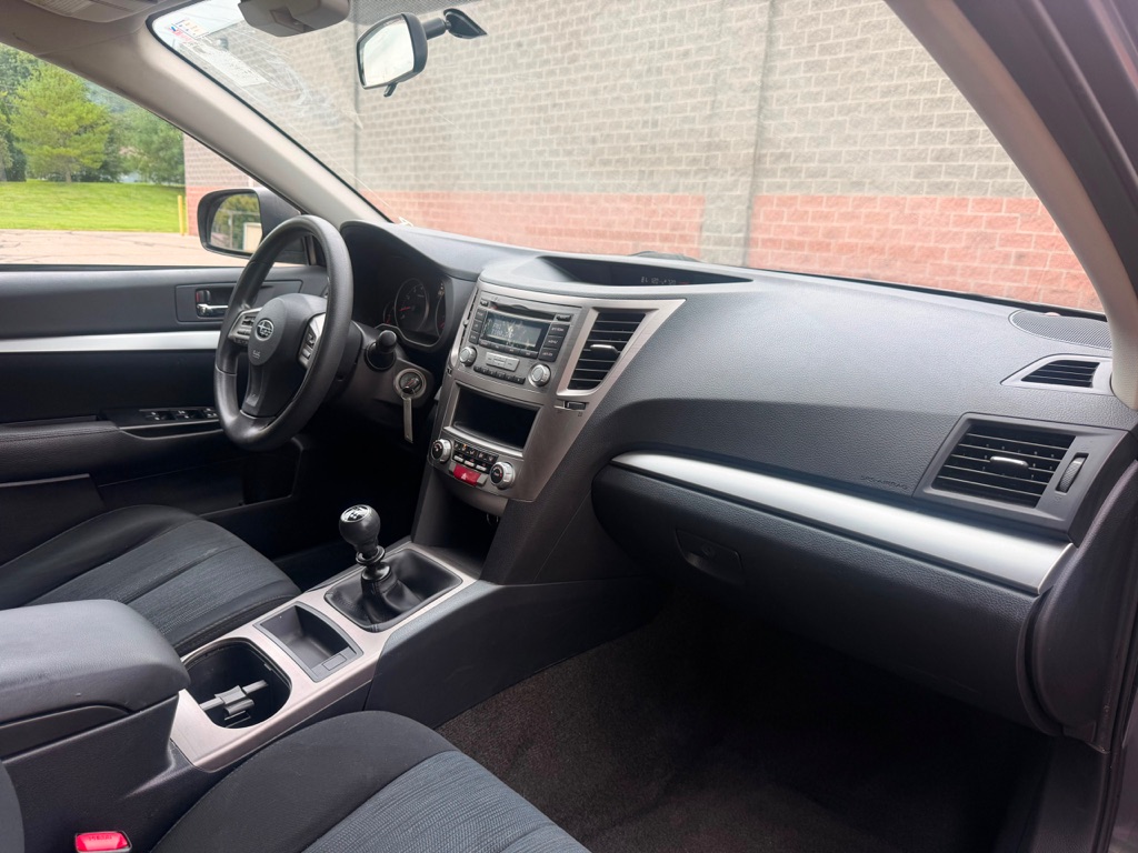 Photo 11 of this SUBARU OUTBACK