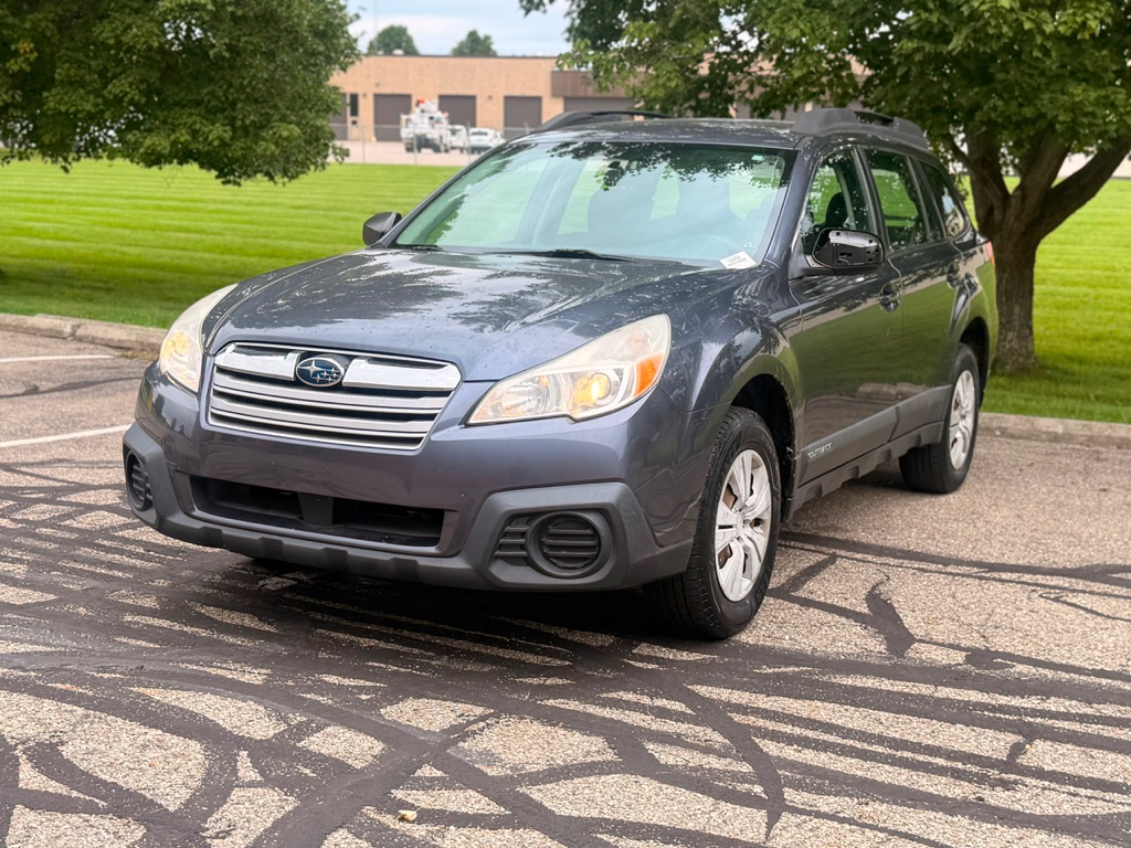 Photo 2 of this SUBARU OUTBACK