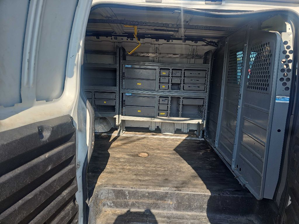 Photo 6 of this CHEVROLET EXPRESS