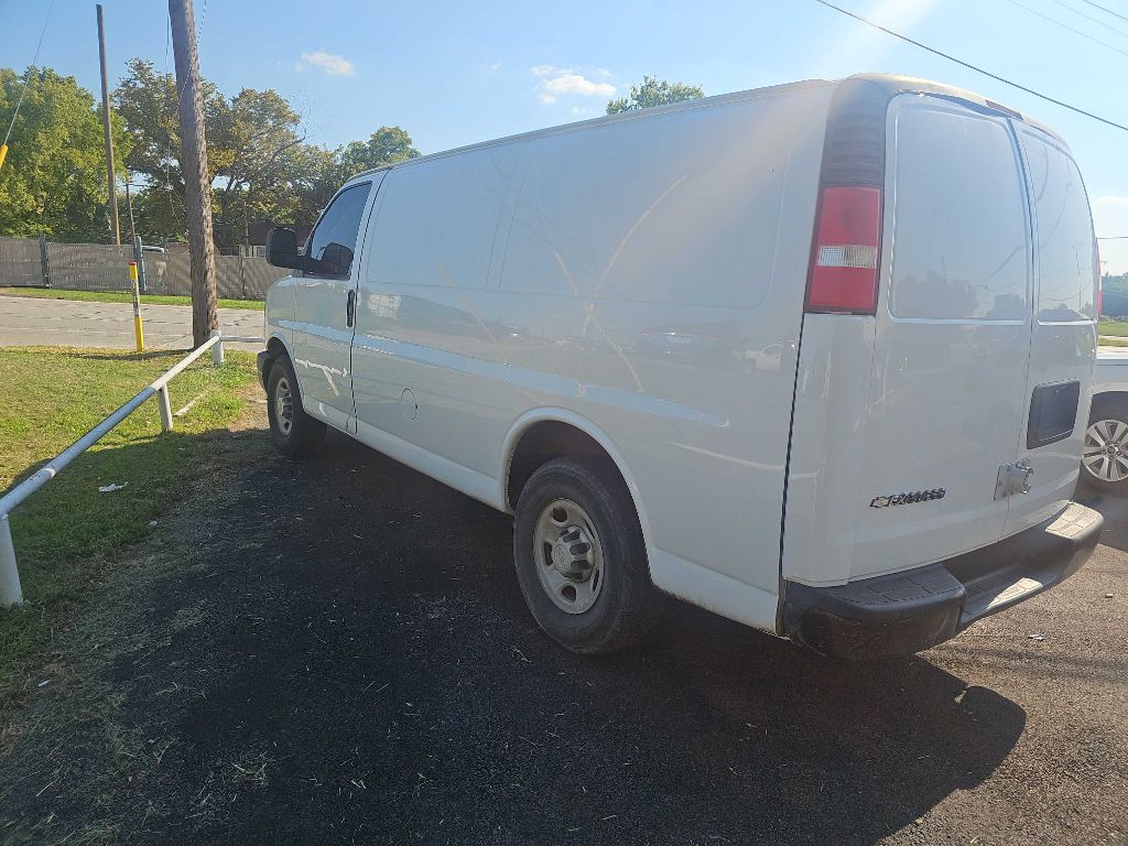 Photo 2 of this CHEVROLET EXPRESS