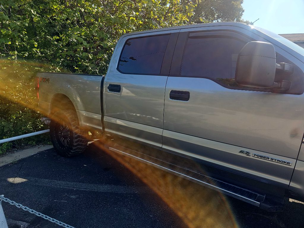 Photo 6 of this FORD F-250 SUPER DUT