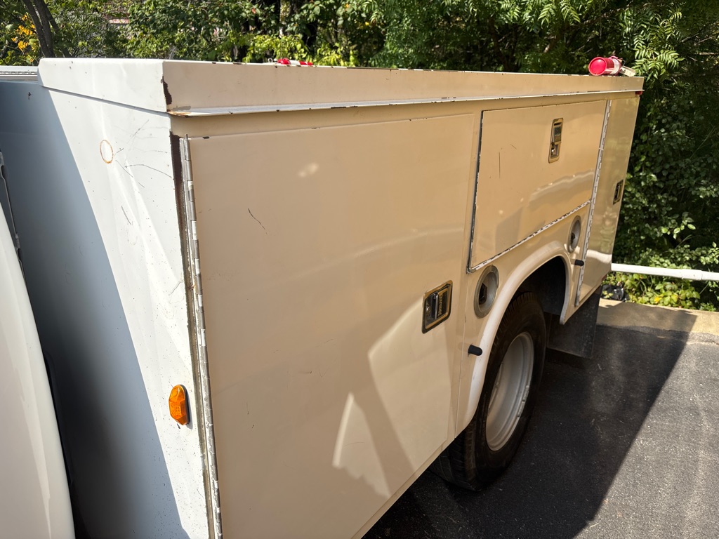 Photo 7 of this CHEVROLET SILVERADO 3500H