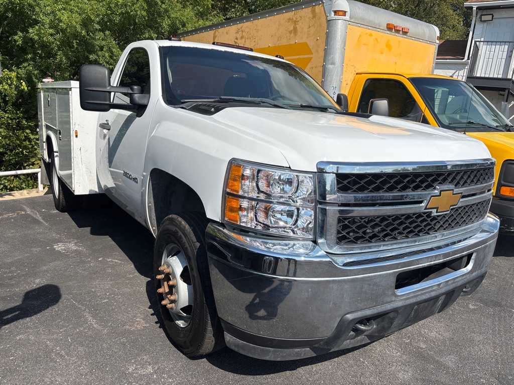 Photo 3 of this CHEVROLET SILVERADO 3500H