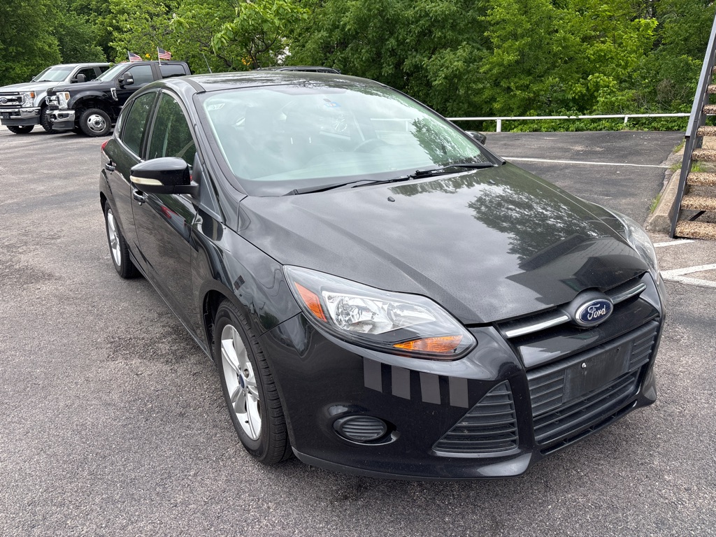 Photo 2 of this FORD FOCUS