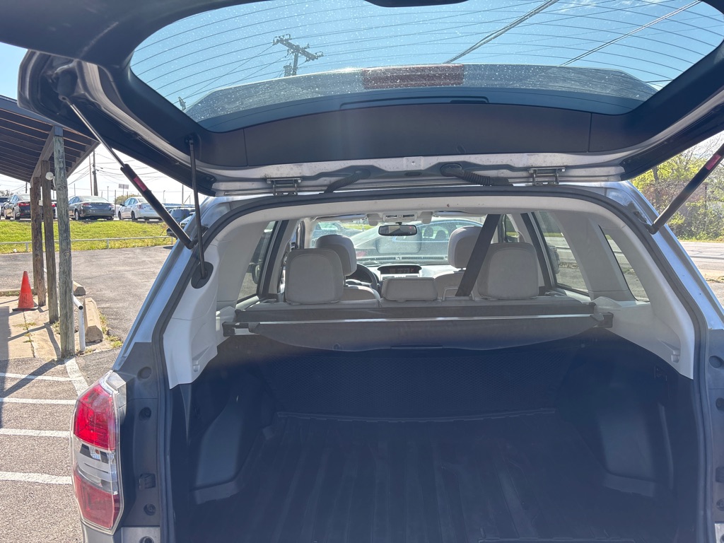 Photo 9 of this SUBARU FORESTER