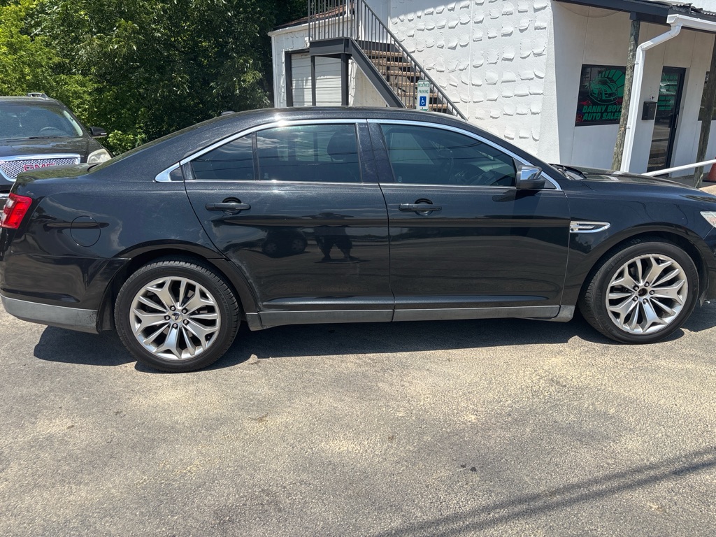Photo 8 of this FORD TAURUS