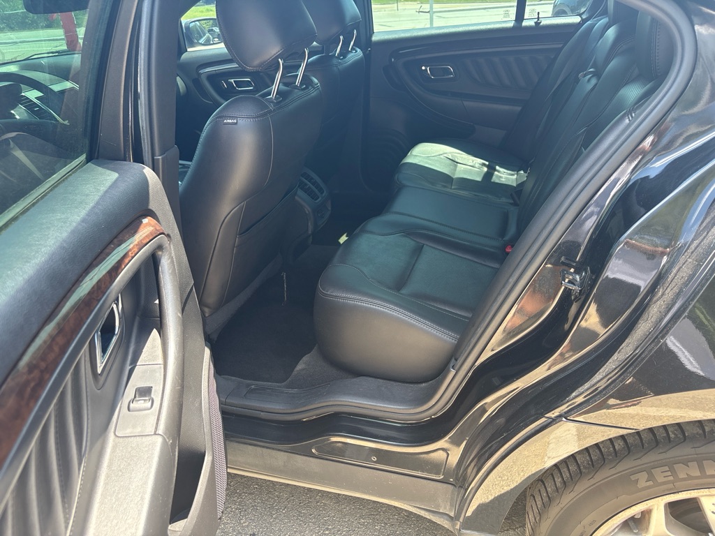 Photo 9 of this FORD TAURUS