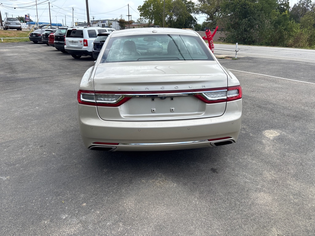 Photo 6 of this LINCOLN CONTINENTAL