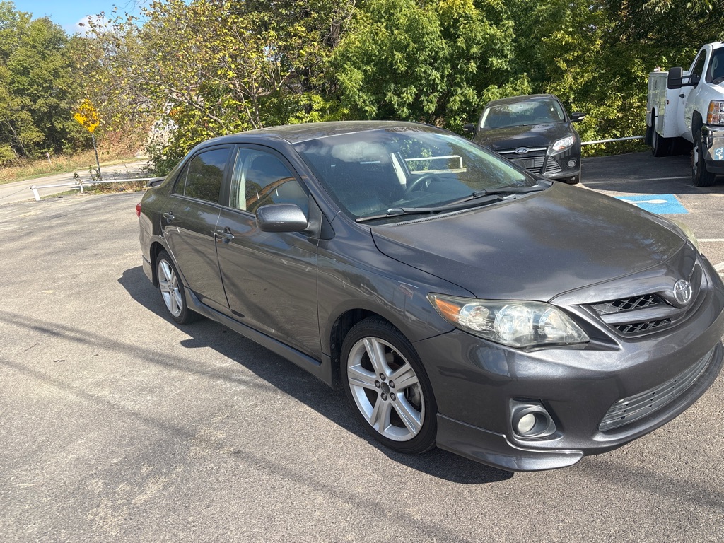 2013 TOYOTA COROLLA