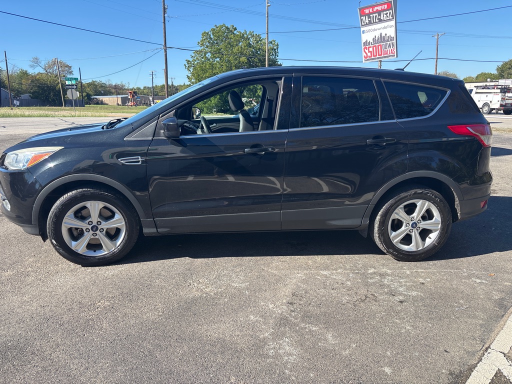 Photo 8 of this FORD ESCAPE